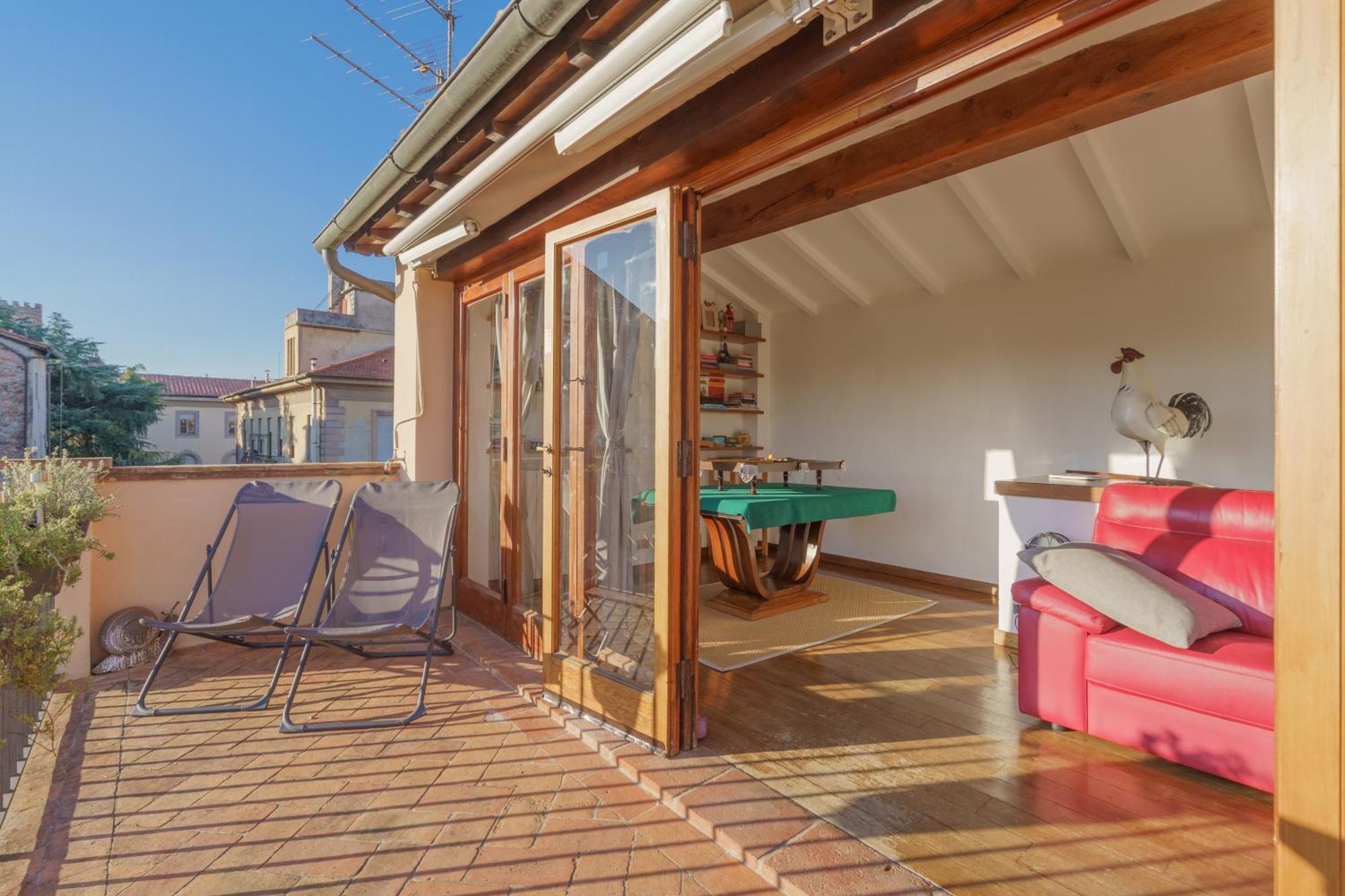 Terrazza Coccode' Spazioso Con Vista Mozzafiato! Лука Екстериор снимка